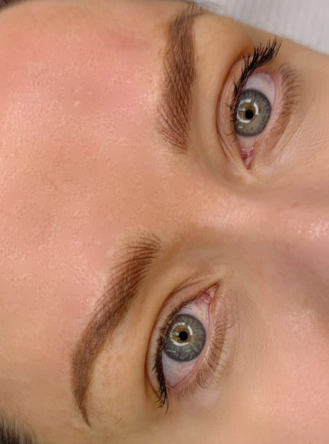 Eyebrow tattooing
